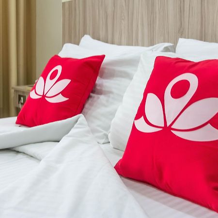 Zen Premium Banilad Hotel Cebu Buitenkant foto