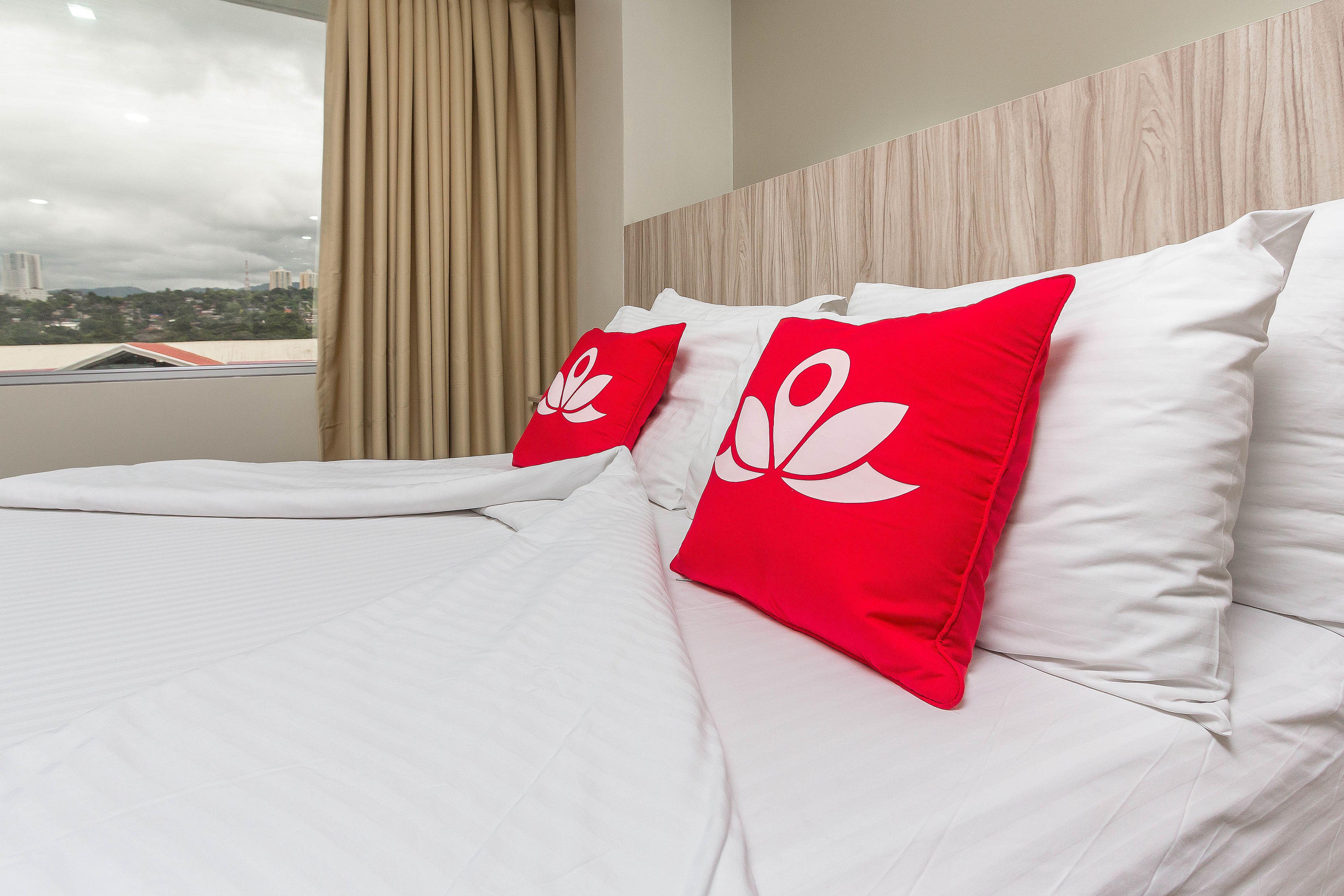 Zen Premium Banilad Hotel Cebu Buitenkant foto