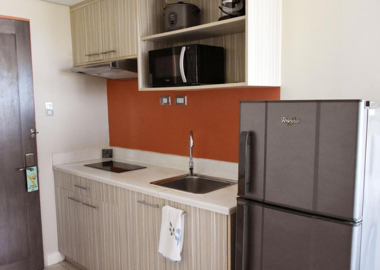 Zen Premium Banilad Hotel Cebu Buitenkant foto